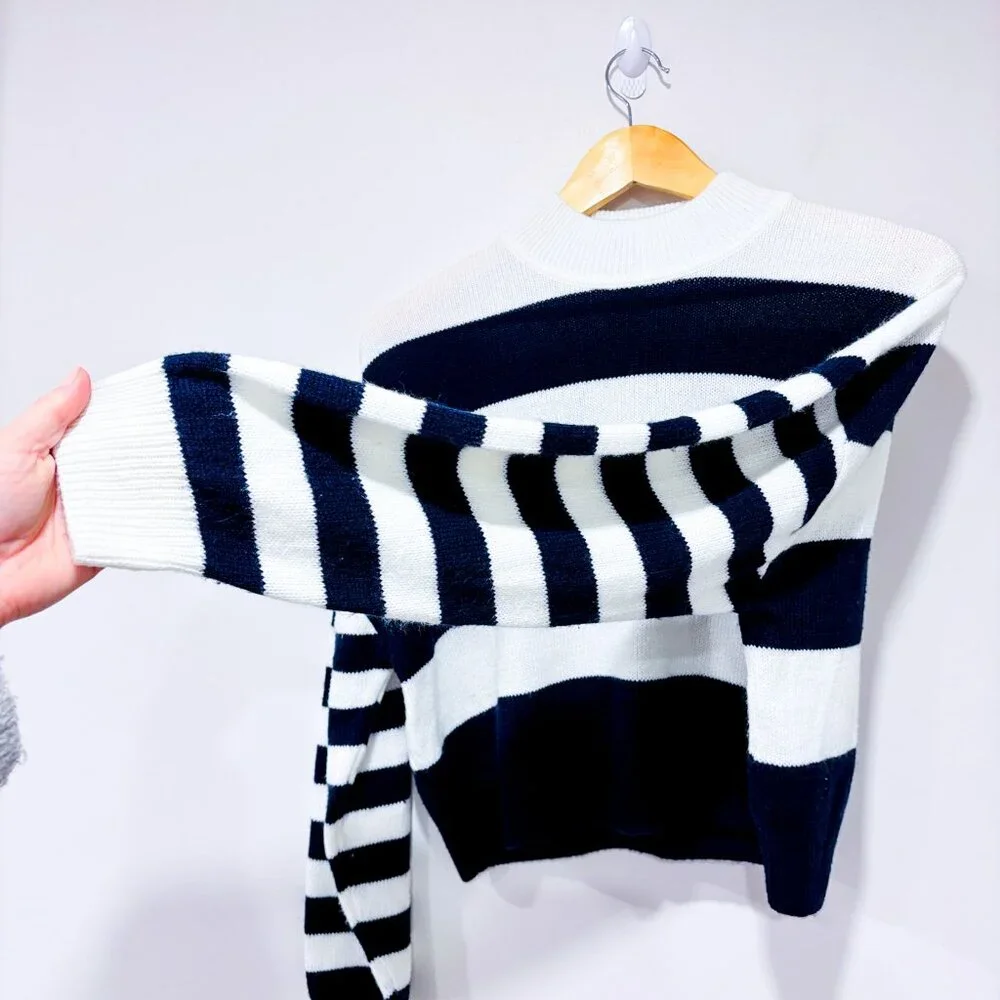 H&M Navy & White Striped Cropped Knit Sweater Mock Neck | Medium * - Picture 7 of 7